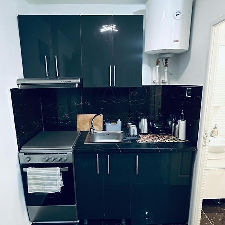 Amazing 1 Bed Flat Apartment ไกรโอวา ภายนอก รูปภาพ